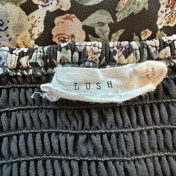 Lush Womens MIDI Dress W/ Puff Sleeve In Black Multi Floral- Size Large - Picture 12 of 14